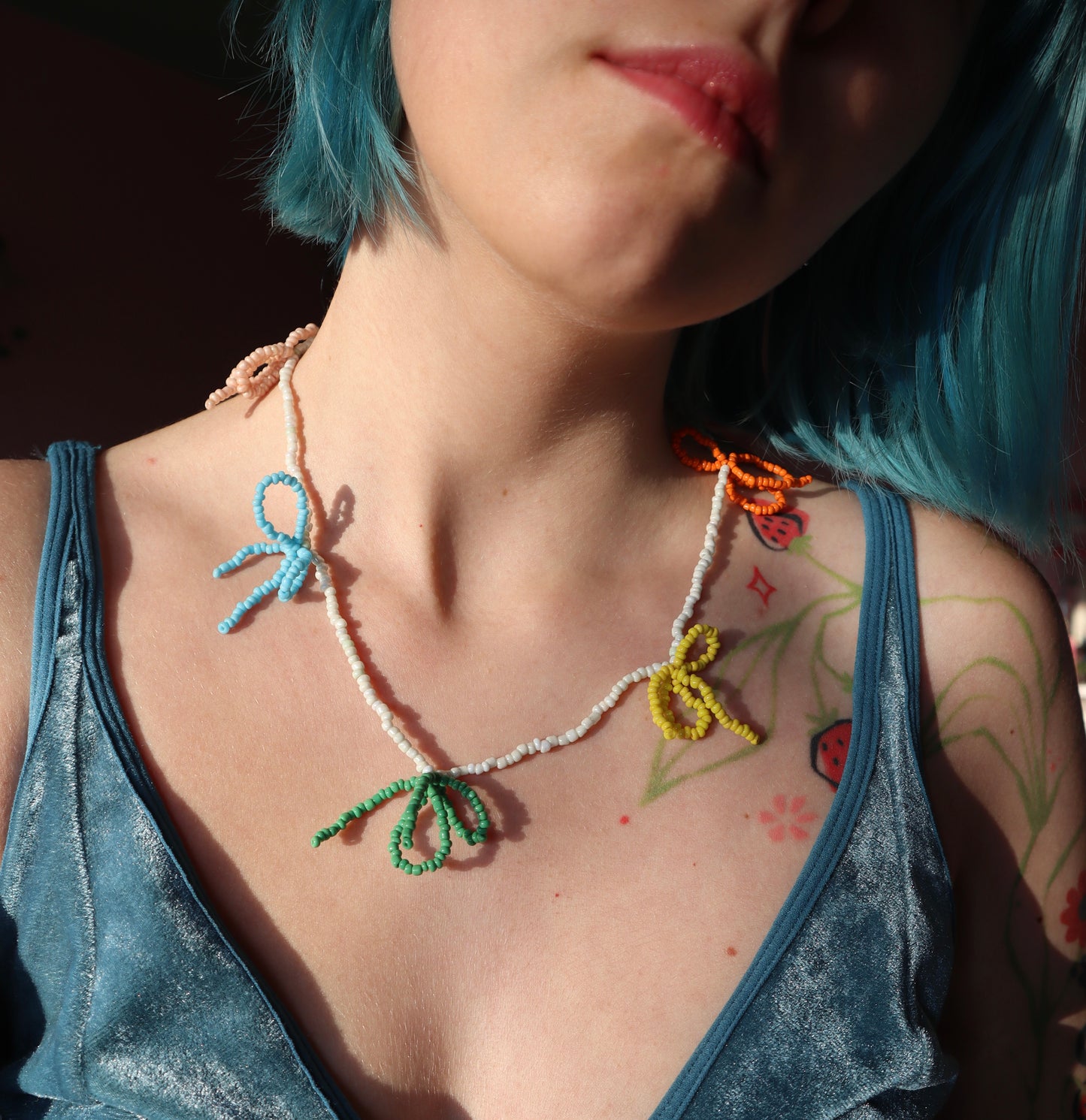 Bowed Necklace