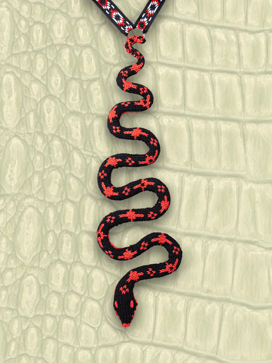 Red Stars SnakeTie