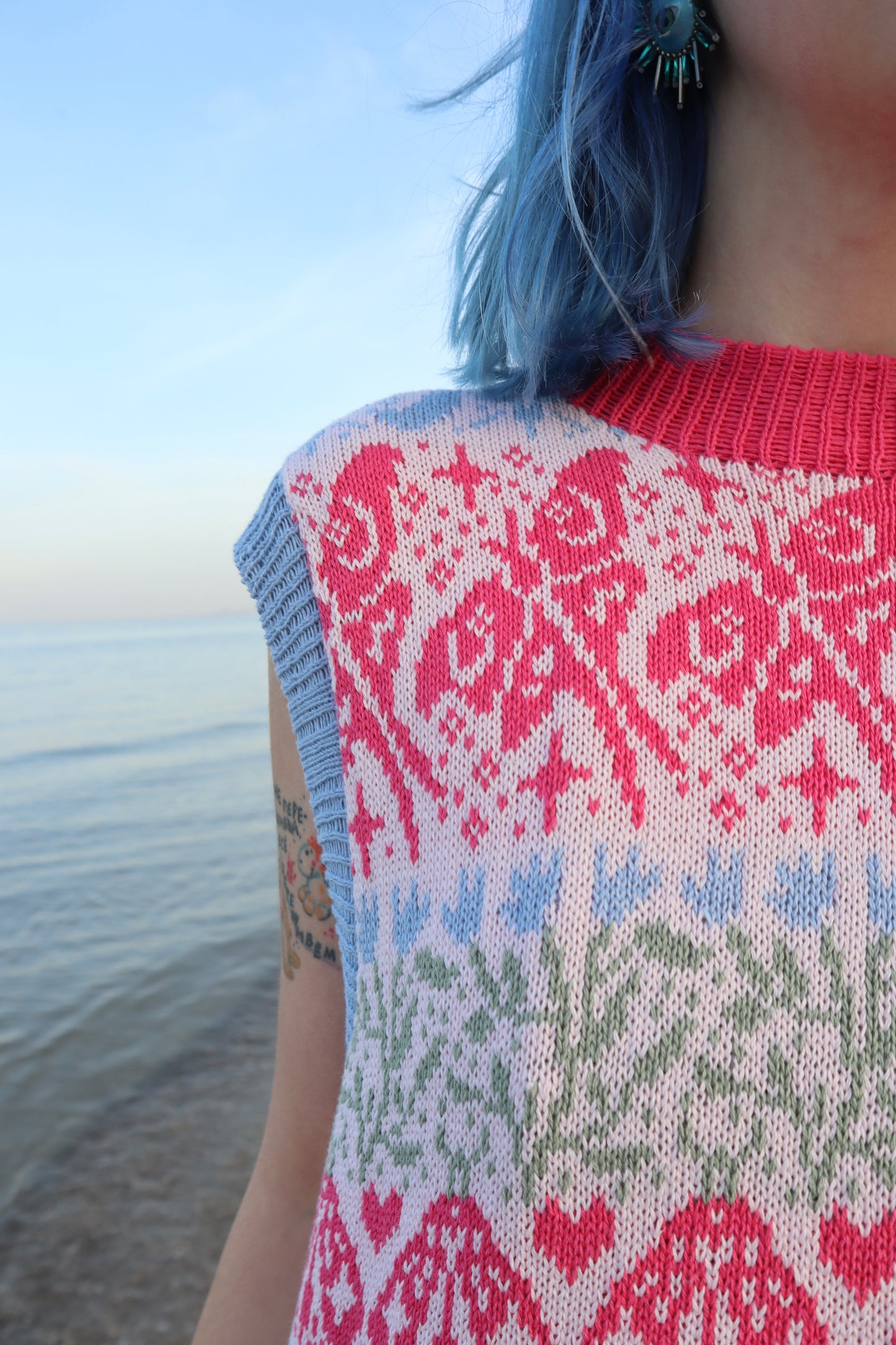 Magic Field Pink Vest